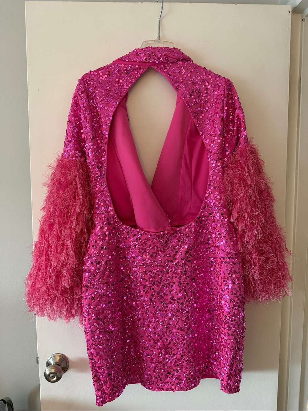 ASOS LUXE Pink Sequin Blazer Dress Backless Fringed Shag Sleeves Sz 12 NWT - Picture 3 of 10